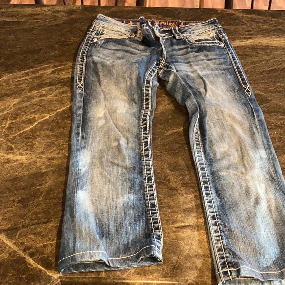 28 Capri